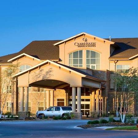 Clubhouse Hotel And Suites Pierre Luaran gambar