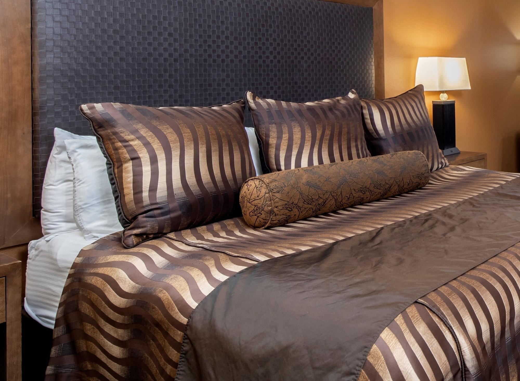 Clubhouse Hotel And Suites Pierre Luaran gambar
