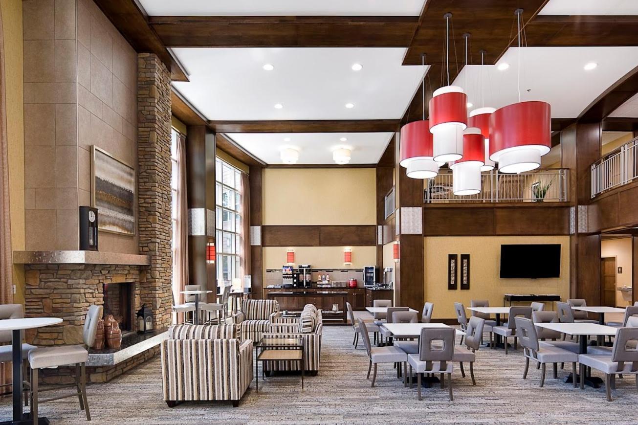 Clubhouse Hotel And Suites Pierre Luaran gambar
