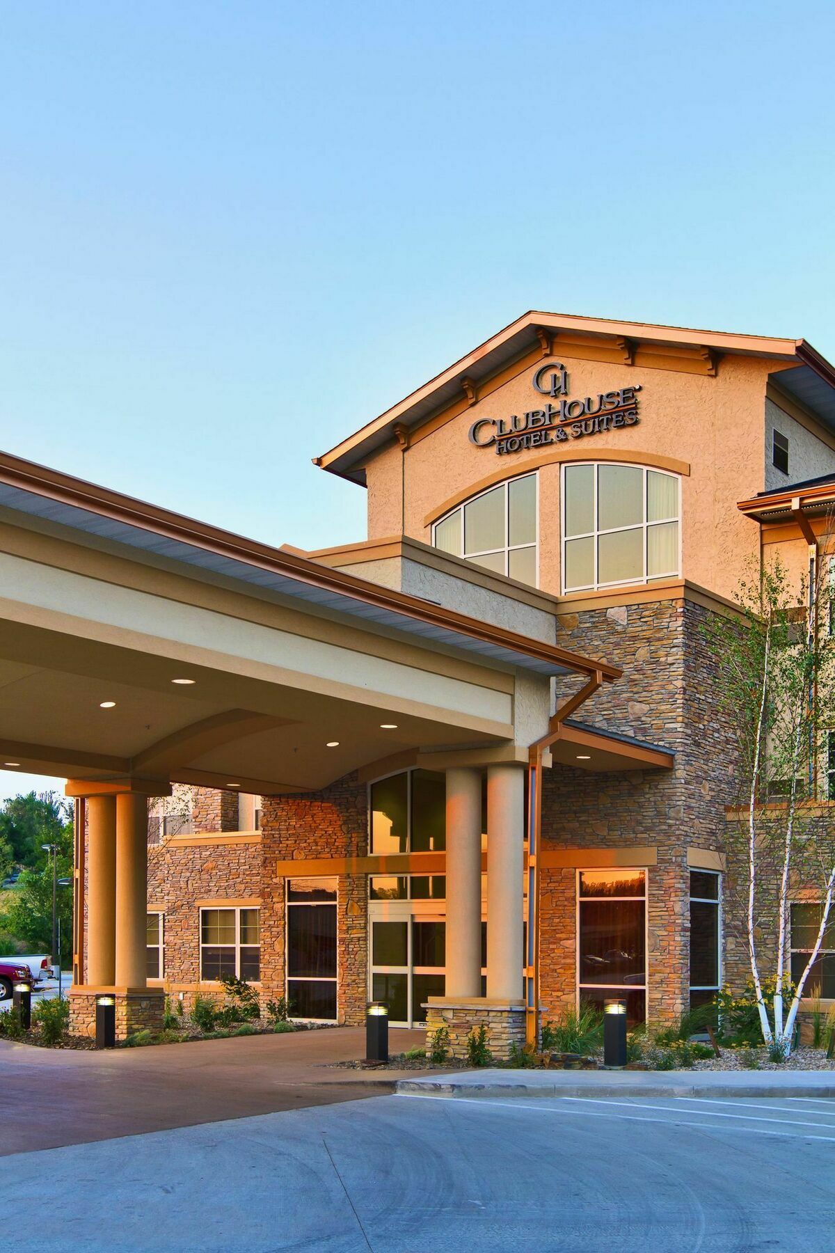 Clubhouse Hotel And Suites Pierre Luaran gambar