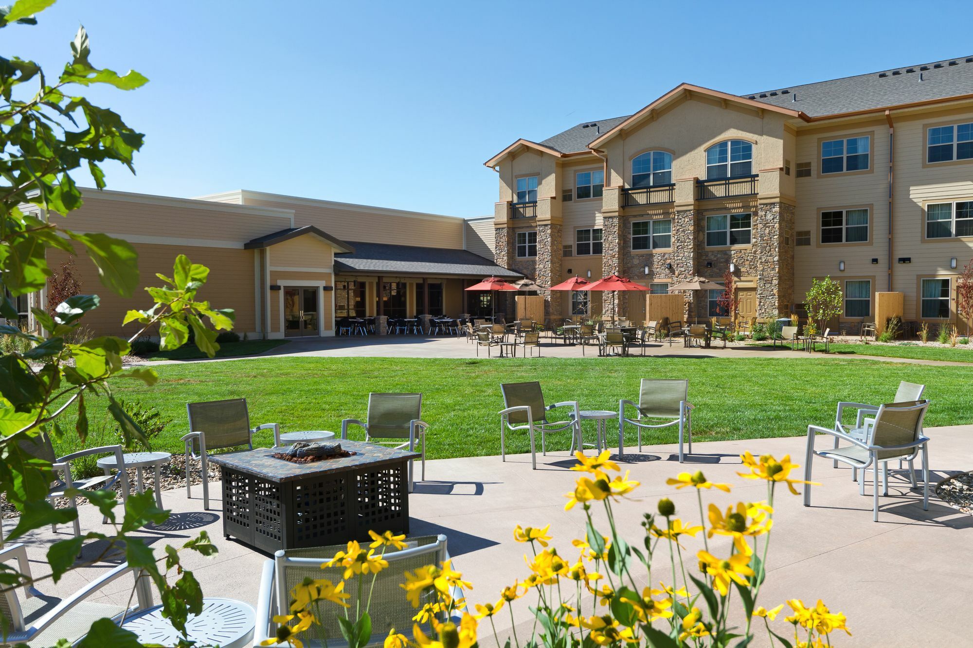 Clubhouse Hotel And Suites Pierre Luaran gambar