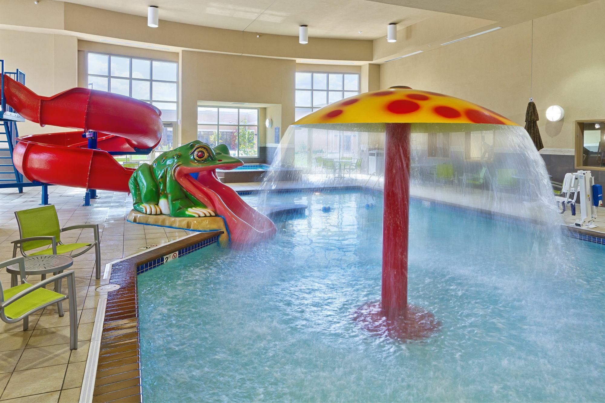 Clubhouse Hotel And Suites Pierre Kemudahan gambar