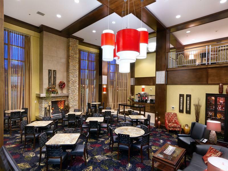 Clubhouse Hotel And Suites Pierre Luaran gambar